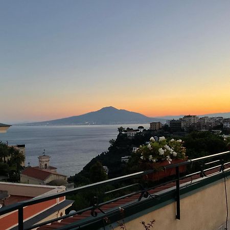 Vesuvio View Bed and Breakfast Vico Equense Exteriör bild