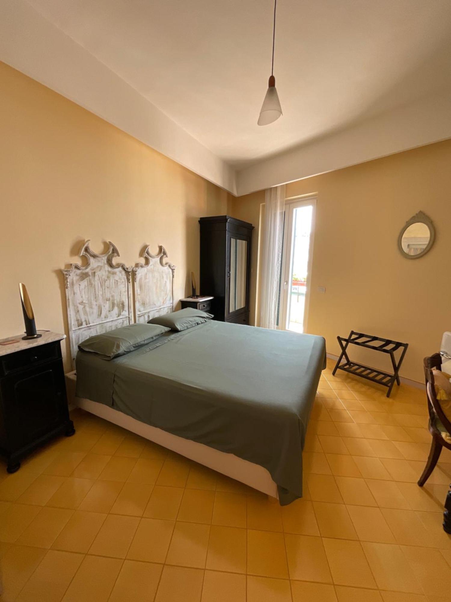 Vesuvio View Bed and Breakfast Vico Equense Exteriör bild