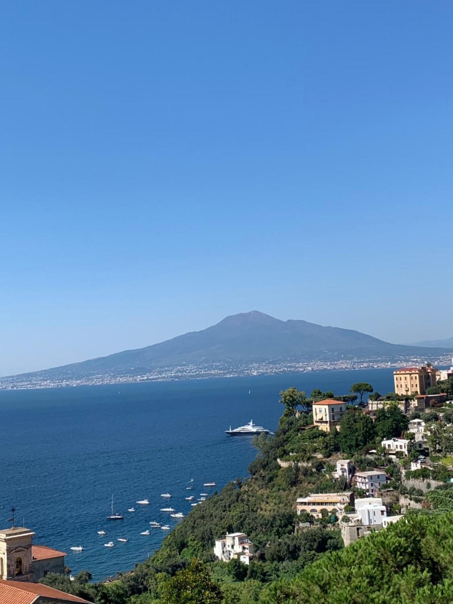 Vesuvio View Bed and Breakfast Vico Equense Exteriör bild