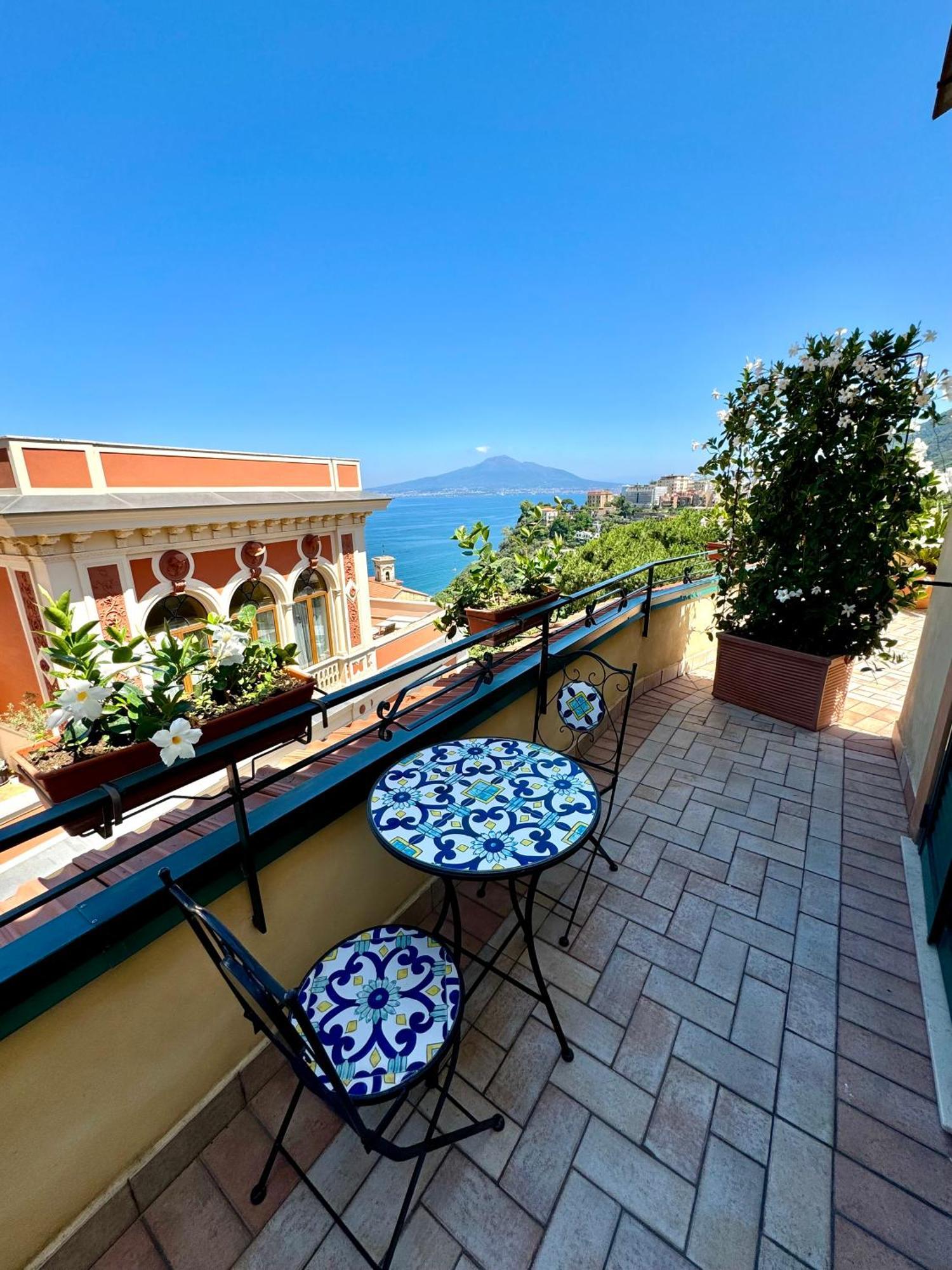 Vesuvio View Bed and Breakfast Vico Equense Exteriör bild