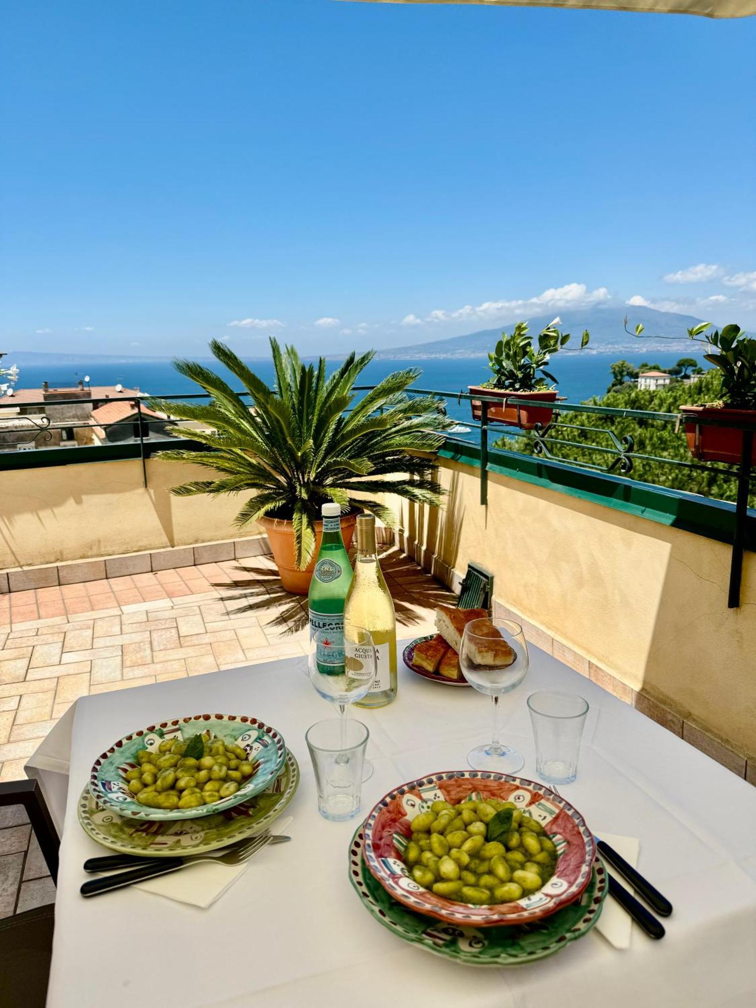 Vesuvio View Bed and Breakfast Vico Equense Exteriör bild