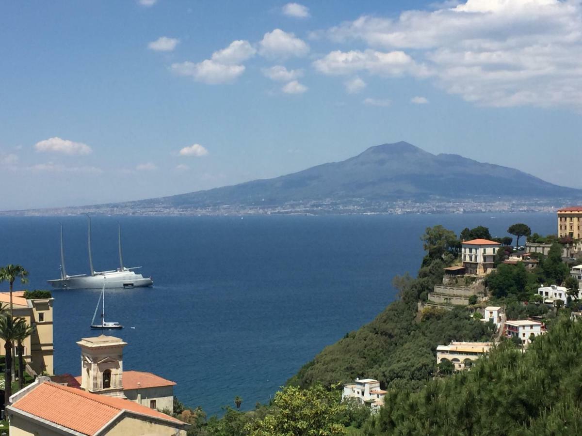 Vesuvio View Bed and Breakfast Vico Equense Exteriör bild
